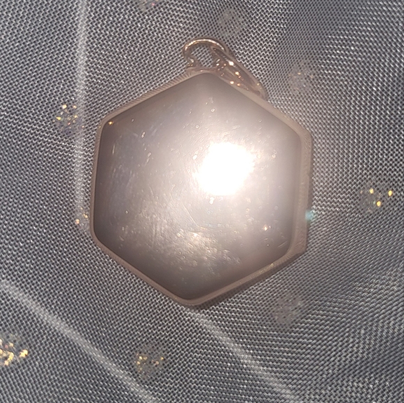 Stella & Dot Rose Gold Locket - Picture 4 of 4